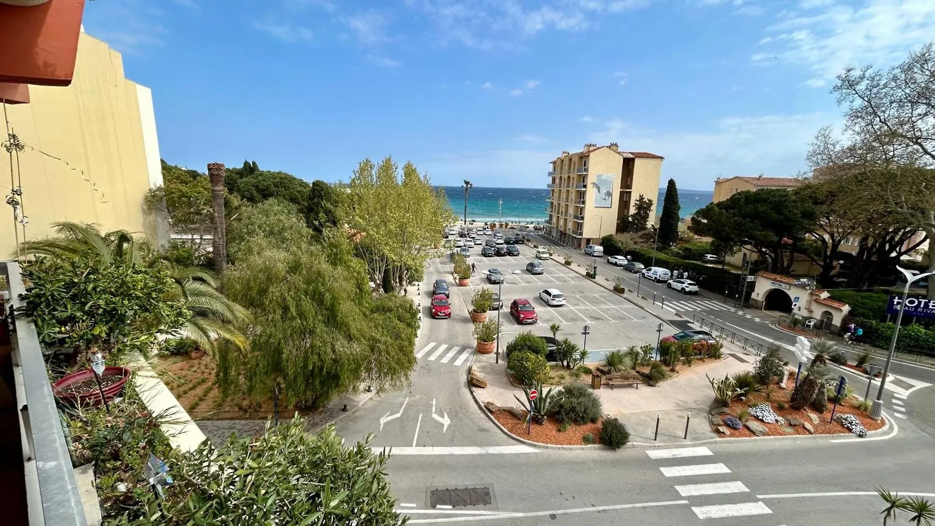 Le Diamant Du Soleil Sea View New City Center & Parking Le Lavandou France