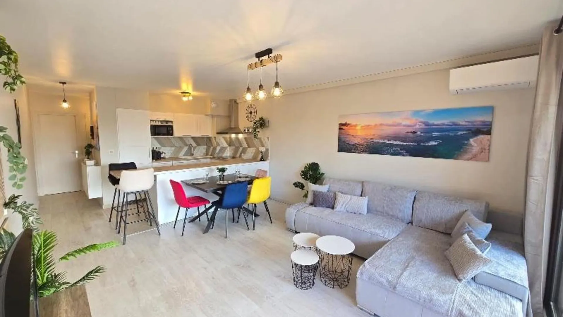Le Diamant Du Soleil Sea View New City Center & Parking Le Lavandou 0*,  France