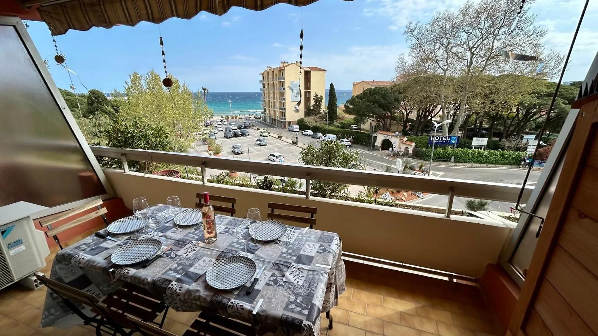 Apartment Le Diamant Du Soleil Sea View New City Center & Parking Le Lavandou