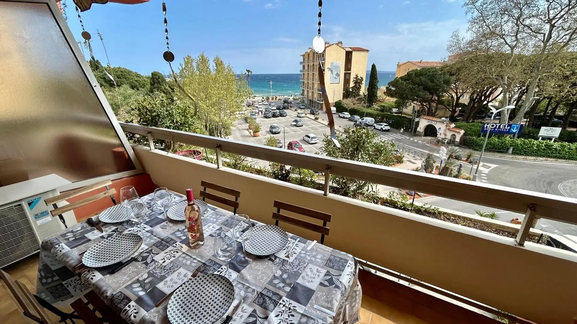 Le Diamant Du Soleil Sea View New City Center & Parking Le Lavandou